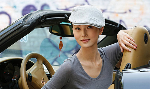 绝色<em>女</em>影星姚星彤 <em>保时捷跑车</em>上跳芭蕾 _新浪