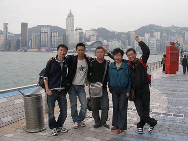 离灯红酒绿最近的地方