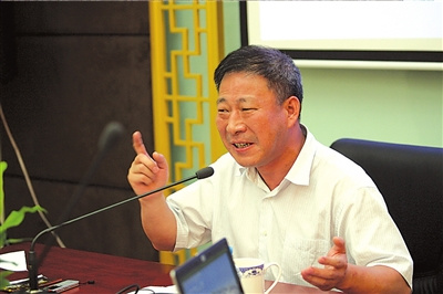 <em>严介和</em>狂批:商学院不懂商业_新浪上海_新浪网