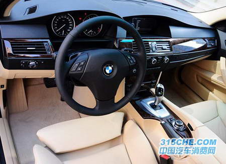 宝马5系内饰图片