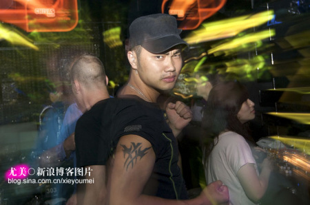 上海夜吧里的<em>男人女人</em>中国人<em>外国</em>人(2)