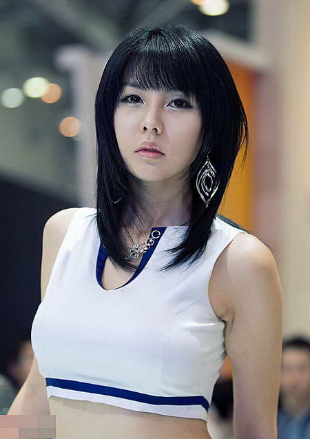 美女车模李智友