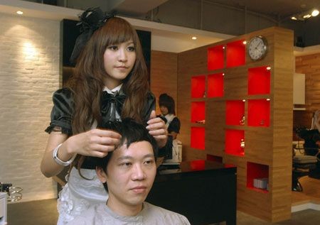 台湾新兴<em>女仆</em>主题理发店(2)_新浪上海_新浪网