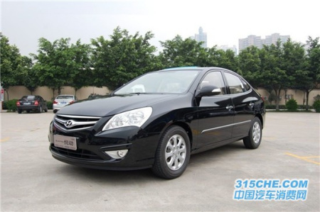 2010款悦动少量现车 沪上全系优惠4000元