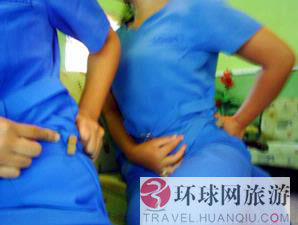 印尼旅游胜地 按摩<em>女</em>穿<em>贞操带</em>_新浪上海_新浪