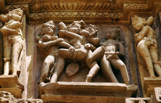 印度<em>房事</em>秘笈 边练习瑜珈边<em>做爱</em>(6)_新浪上海_