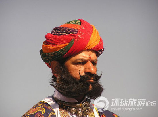 揭秘印度男人帽子和<em>裙子</em>的<em>秘密</em>(3)_新浪上海_