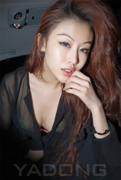 车震女王:黑丝控<em>美乳</em>尤物酥胸半露窒息引诱_汽