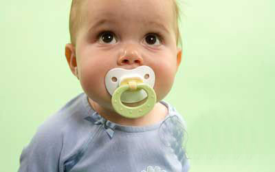 婴儿适当喝酸奶有助调理肠胃