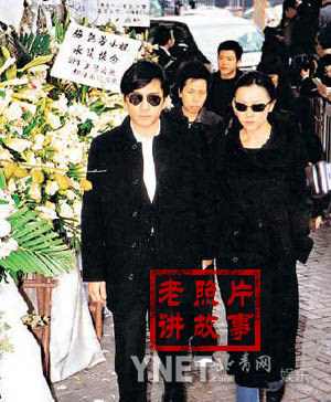 梁朝伟刘嘉玲现身上海图片 U5940P18DT20120315131105.jpg