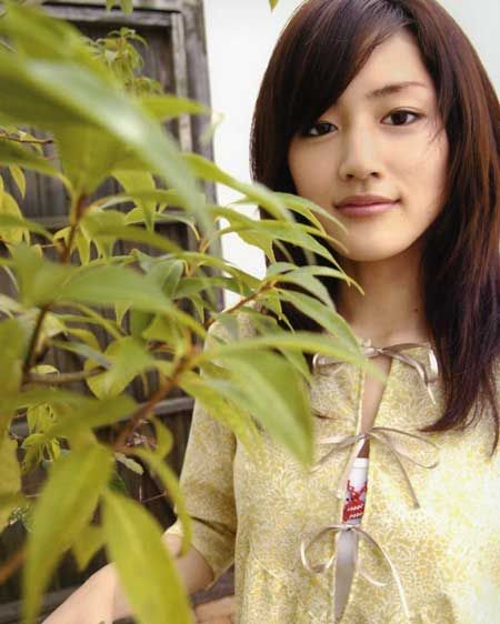 出差回家撞见那个<em>女大学生</em>给<em>老公</em>穿内裤 _新浪