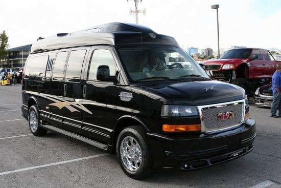 明星的陆上行宫 热门保姆车盘点_汽车频道