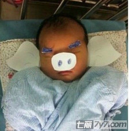 杭州90后实习护士肖诗雨微博上演虐婴门事件