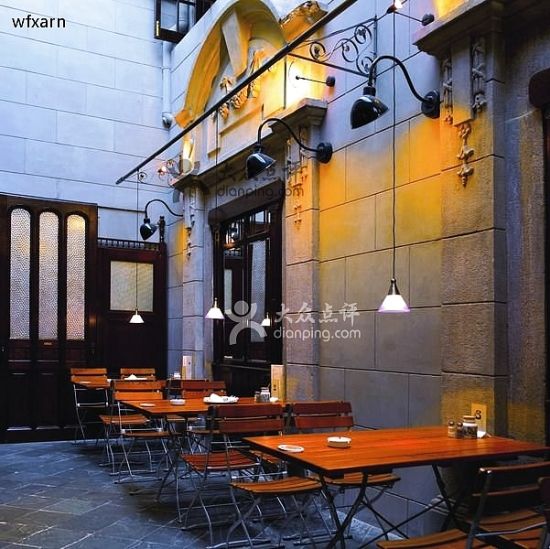 上海看球酒吧推荐:WHY BAR、宝莱纳餐厅等