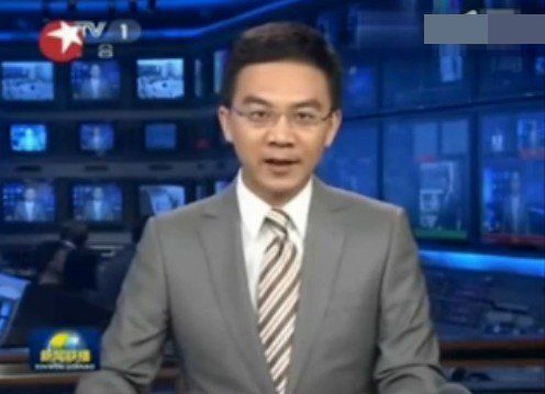 播放《新闻联播》时突然插播广告