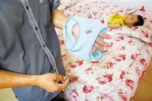 <em>男童</em>被幼儿园女教师抓烂下体(图)_Baby新闻_亲