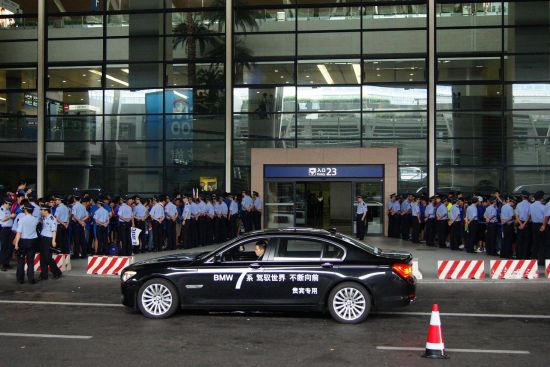 BMW760Li静候德罗巴 BMW760Li静候德罗巴