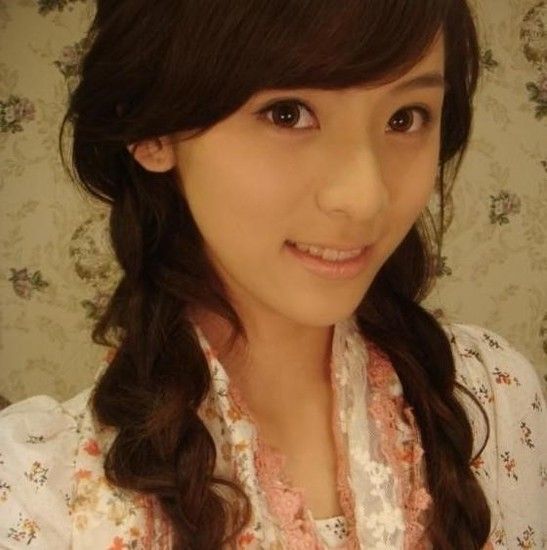 广西第一 美女 校花走红网络  素颜照 更美!_新浪