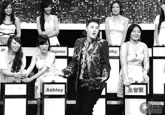  潘玮柏相亲  一上场就惨遭灭灯(图)_新浪上海_新