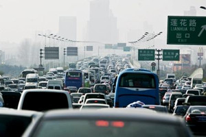 “沪M”时代来临：交通拥堵停车“一位难求”