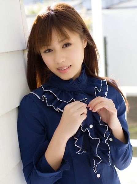 <em>日本女优</em>高清写真 喷血<em>激情</em>四射_情感花边_时