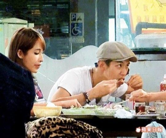  柯震东萧亚轩承认 姐弟恋_新浪上海_新浪网