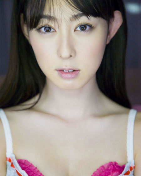 日本美少女粉色诱惑 超激情性感_情感花边_时