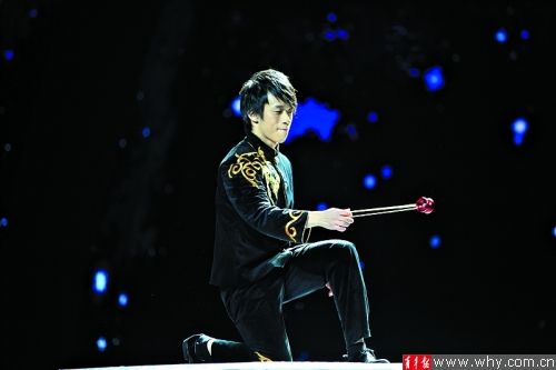 “溜溜球达人”段智敏以9票之差惜败王君如。 “溜溜球达人”段智敏以9票之差惜败王君如。