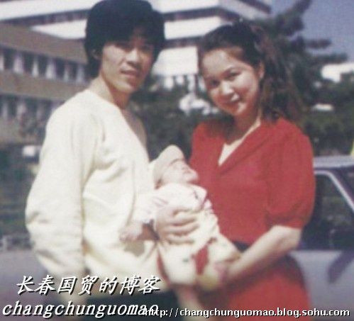 蔡明老公丁秋星 儿子丁丁是《泰囧》编剧