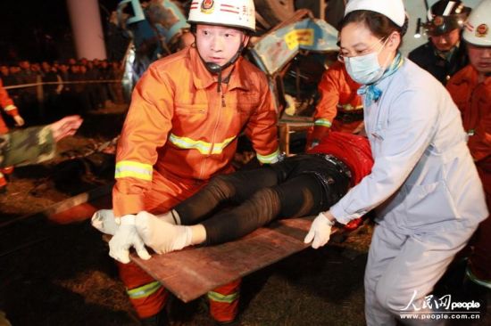 荆州长江大桥事故 14人死亡(图)(2)_新浪上海_