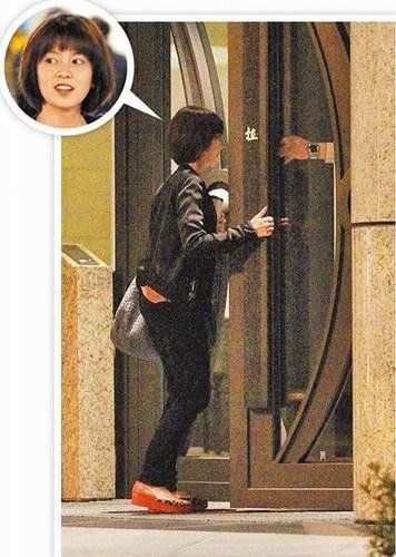 周渝民外出忙工作 <em>女友自由</em>进出男方家_新浪上