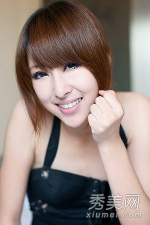 风骚<em>表姐</em>赤裸坐在我大腿上(5)_新浪上海_新浪