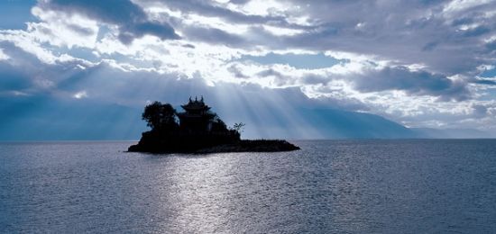 大理有哪些著名景点:洱海、崇圣寺三塔等