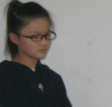 孙楠13岁女儿曝光+能歌善舞