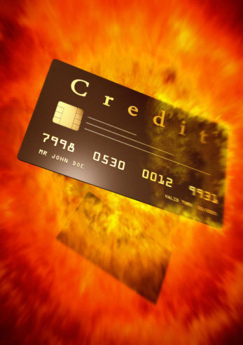 揭秘顶级黑金信用卡:年费18000元仅发行几百