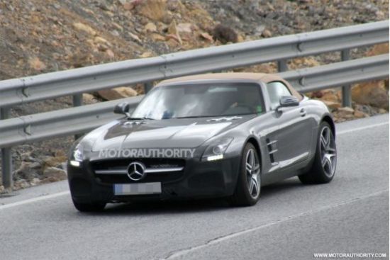 2015款奔驰SLS AMG GT敞篷跑车谍照曝光 2015款奔驰SLS AMG GT敞篷跑车谍照曝光