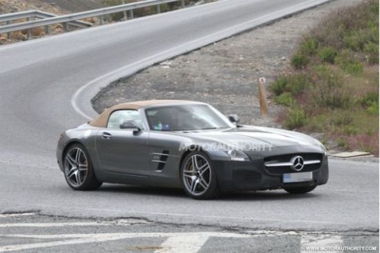 2015款奔驰SLS AMG GT敞篷跑车谍照曝光 2015款奔驰SLS AMG GT敞篷跑车谍照曝光