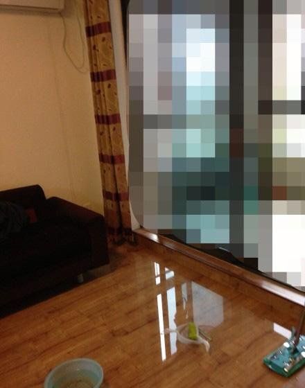 格力空调安装不当泡坏地板 7000元损失仅赔4