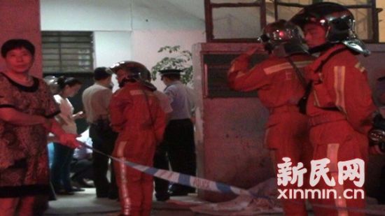 8岁女孩坠落电梯井道身亡。 8岁女孩坠落电梯井道身亡。