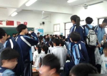 高中生欺负同学被群殴 学校责任不容推卸