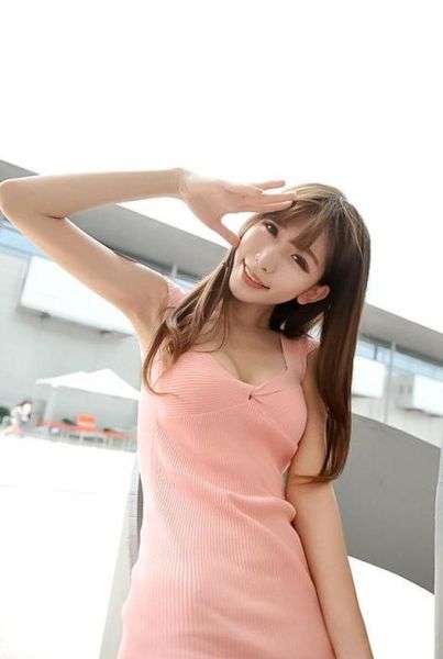 <em>粉红女郎</em>神似林志玲 陈潇惊艳游戏展(图)_新浪