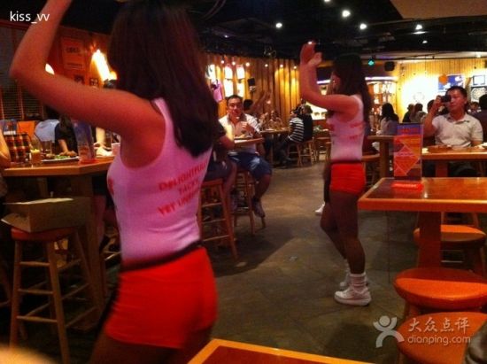 沪上最多美女服务生的餐厅:<em>美萌女仆</em>咖啡店、