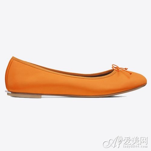 Saint Laurent新款芭蕾舞鞋登场:玫红、橙色、银