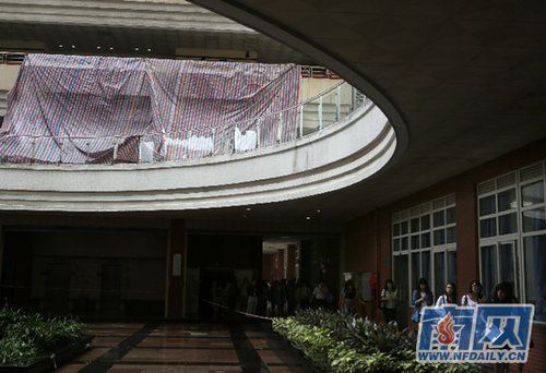 暨大<em>跳楼事件</em> 死者曾因心境障碍休学一年(图)(