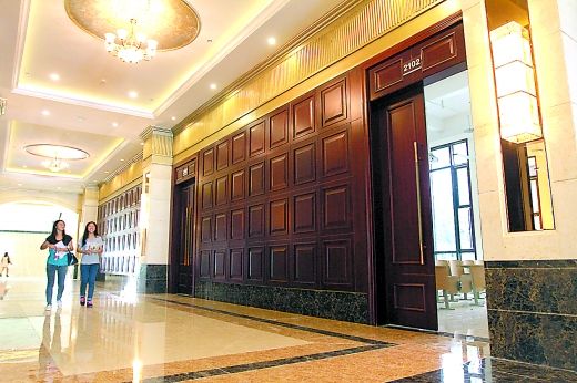 <em>重庆大学城</em>豪华教学楼_新浪上海_新浪网