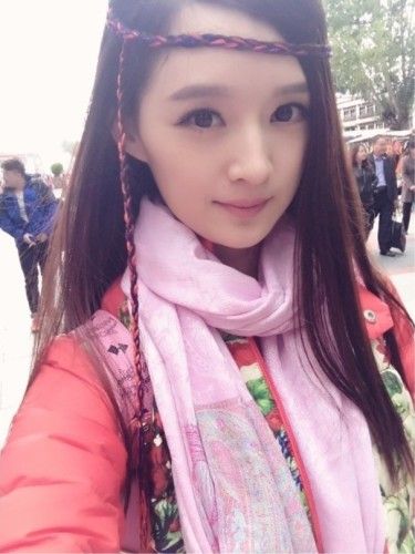 女子整容酷似杨幂难分辨 真假杨幂(4)