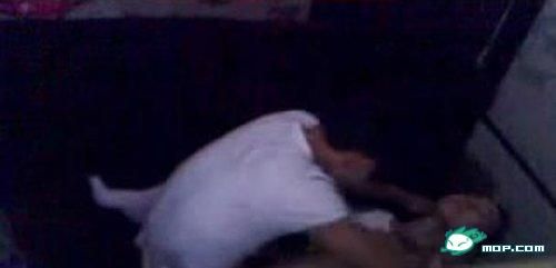 17岁玩家性侵队友不料竟是亲姐 失联姐弟重逢