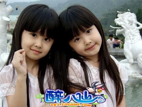 台湾萝莉双胞胎<em>姐妹</em>花 完爆北大最帅<em>孪生</em>兄弟