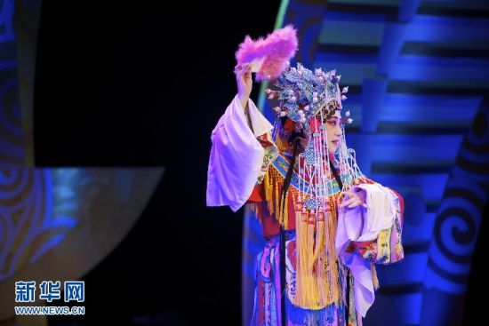 首届上海市民文化节戏剧大赛决赛举行
