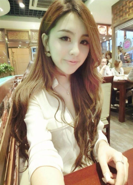 <em>娜美</em>身材妹:伦家<em>胸罩</em>要爆炸啦(图)(14)_新浪上